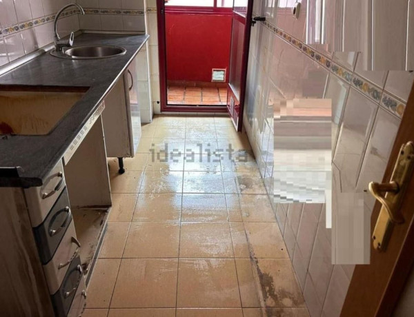 Piso en venta en calle Rutilo