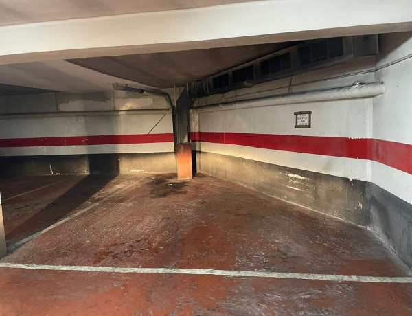 Garaje en venta en paseo de Teruel, 26