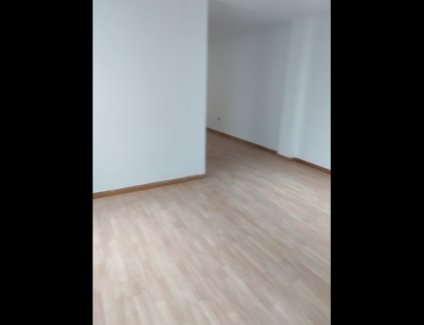 Alquiler de Piso en Arquitectos Saavedra y Díaz llanos