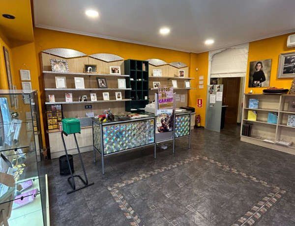 Local en venta en calle Gernikako Arbola, 7