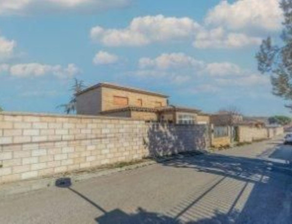 Casa o chalet independiente en venta en calle de los Almendros