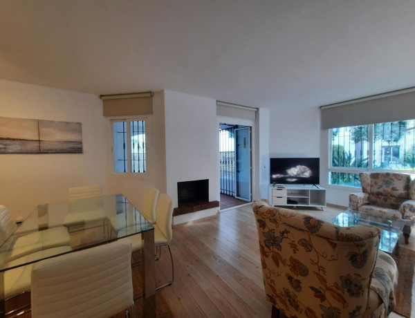 Alquiler de Piso en La Dama de Noche-La Alzambra