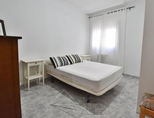 Piso en venta en ronda Santana