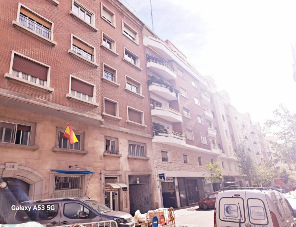 Piso en venta en calle de Covarrubias