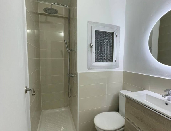 Piso en venta en calle de la Mare de Déu de Montiel, 34