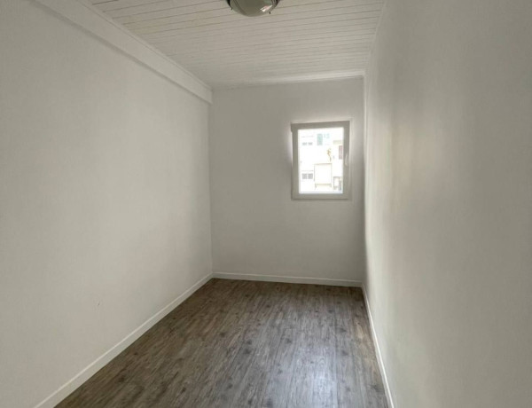 Piso en venta en calle de la Mare de Déu de Montiel, 34