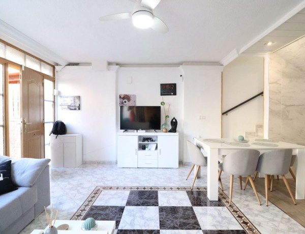 Chalet adosado en venta en avenida de Londres