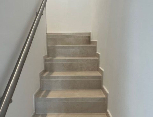 Dúplex en venta en Urbanizacion la Perla de la Heredia