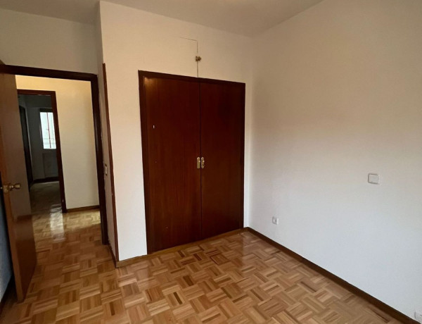 Alquiler de Piso en calle Chantada, 41