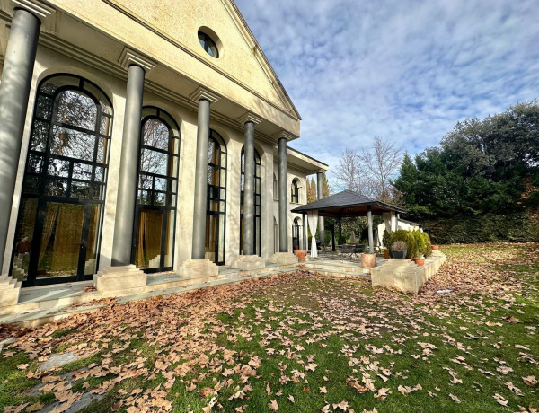 Casa o chalet independiente en venta en camino La Moraleja s/n