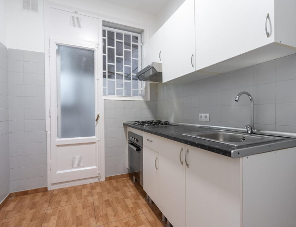 Piso en venta en calle d'Escornalbou