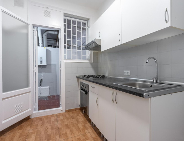 Piso en venta en calle d'Escornalbou