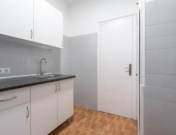 Piso en venta en calle d'Escornalbou