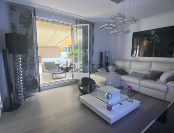 Piso en venta en calle Miguel Delibes