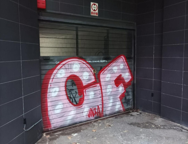 Alquiler de Garaje en calle de los Castillejos, 205 -207