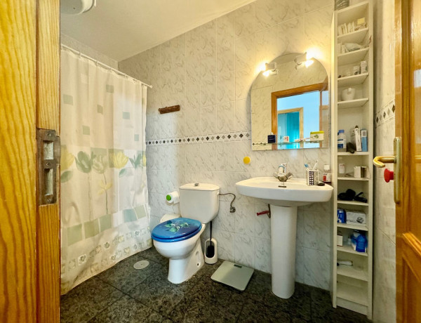 Piso en venta en calle Reyes Católicos, 7