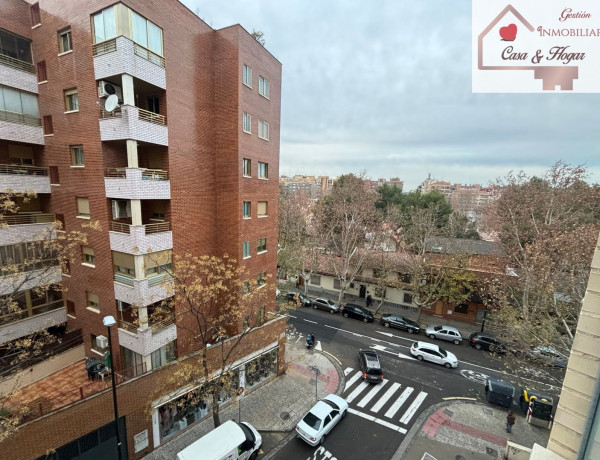 Piso en venta en CL Baluarte Aragones