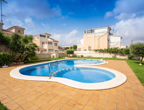 Chalet adosado en venta en La Siesta - El Salado - Torreta