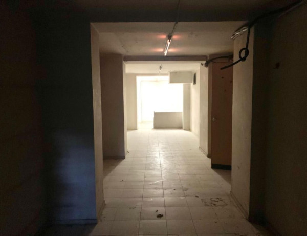 Local en venta en calle del Pont del Treball Digne, 2