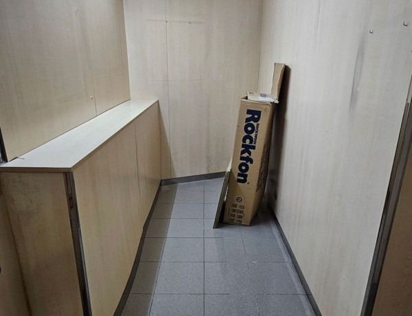 Local en venta en ampurias, 18