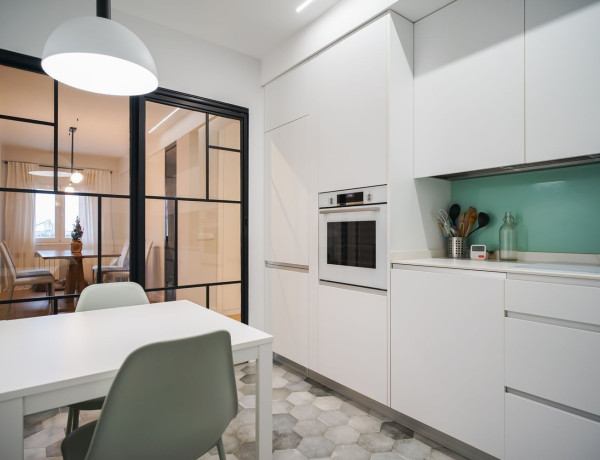 Piso en venta en avenida Llano Castellano