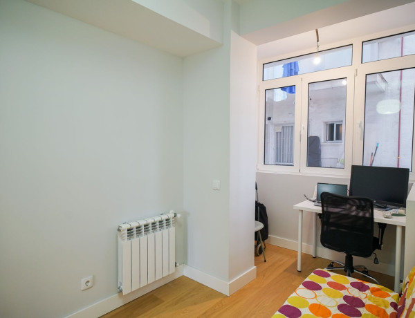 Piso en venta en avenida Llano Castellano