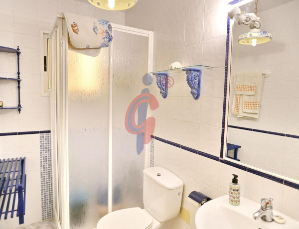 Piso en venta en avenida de Cervantes, 68