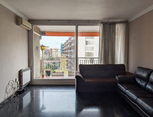 Piso en venta en Gran Vía de Carlos III