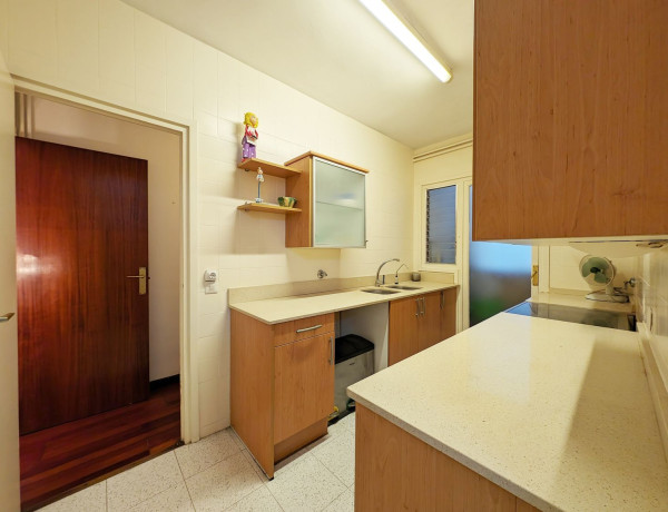 Piso en venta en Gran Vía de Carlos III