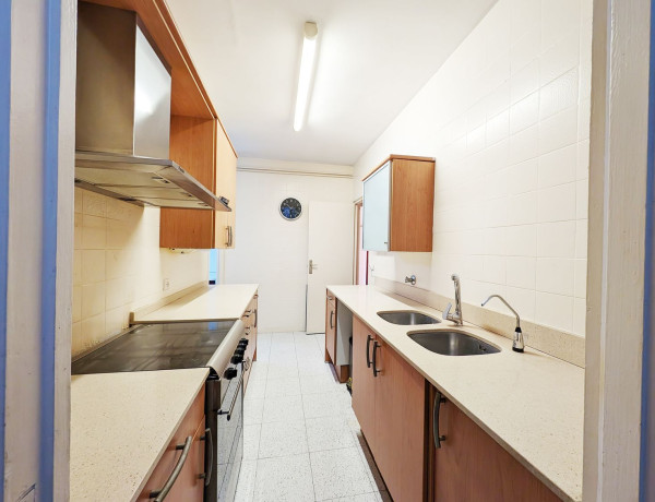 Piso en venta en Gran Vía de Carlos III