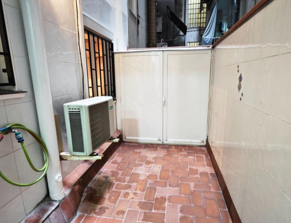 Alquiler de Piso en calle de Cantàbria, 3