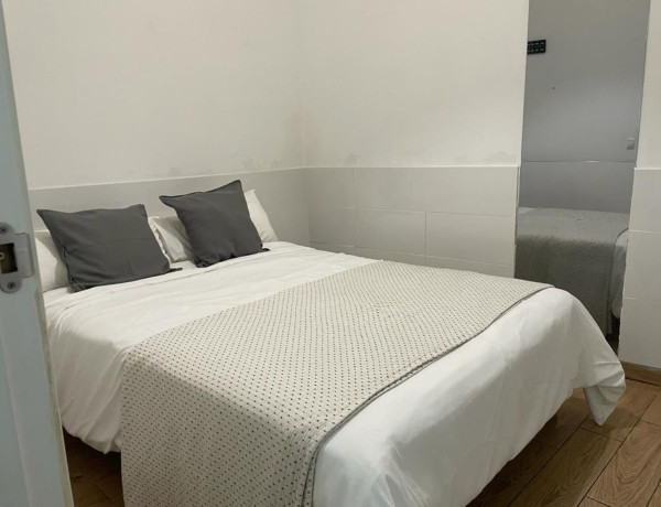 Piso en venta en avenida de la Albufera, 23