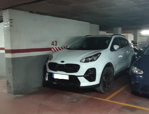 Garaje en venta en Calella