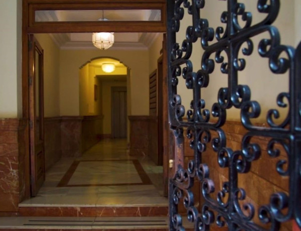 Alquiler de Oficina en alameda de Colón