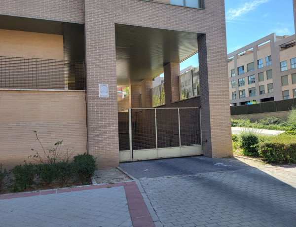 Alquiler de Garaje en avenida del Monasterio de El Escorial, 111