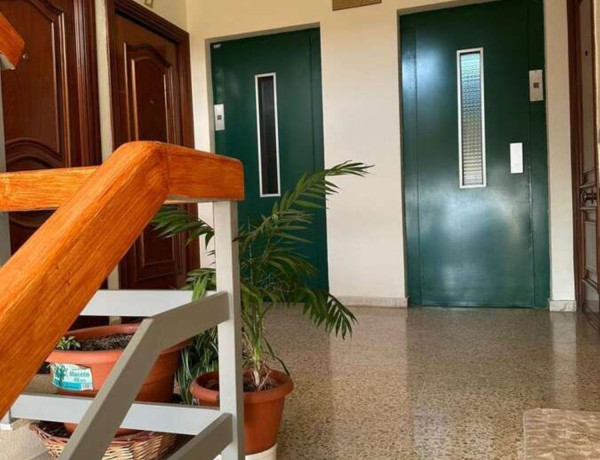 Piso en venta en calle Arcángel San Miguel