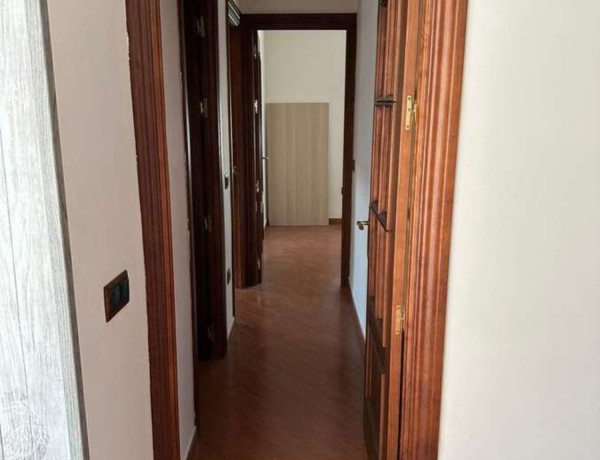 Piso en venta en calle Arcángel San Miguel