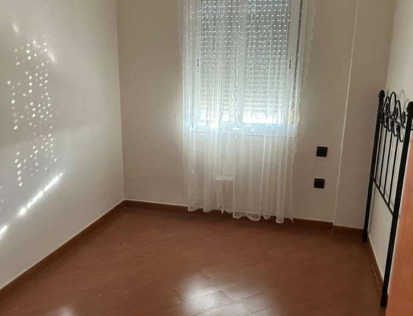 Piso en venta en calle Arcángel San Miguel