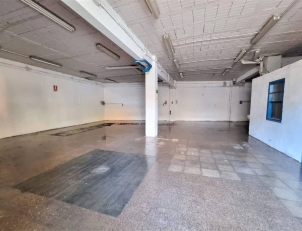 Local en venta en Manlleu