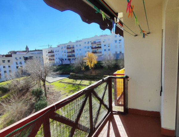 Piso en venta en calle Piloto Henry Thissier, 6