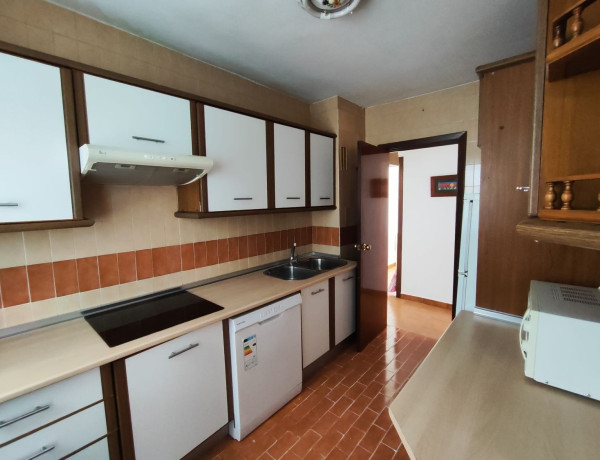 Piso en venta en calle Piloto Henry Thissier, 6