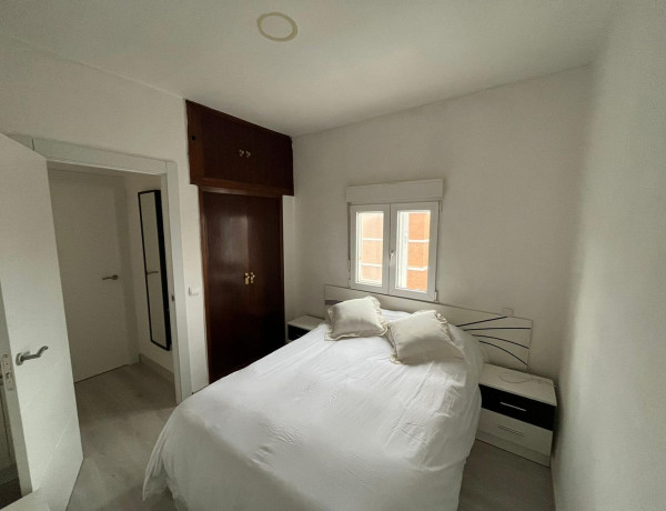 Piso en venta en calle del Pinar del Rey, 35