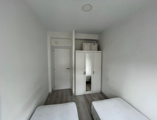 Piso en venta en calle del Pinar del Rey, 35