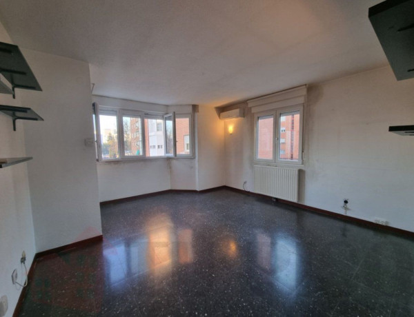 Piso en venta en calle de Salvador de Madariaga