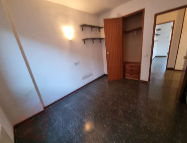 Piso en venta en calle de Salvador de Madariaga