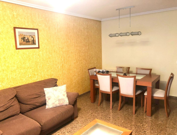 Piso en venta en calle Glòries Valencianes