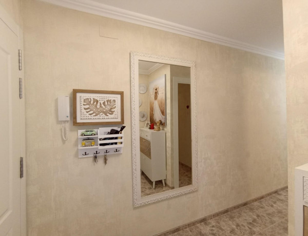 Piso en venta en avenida dels Esports, 7