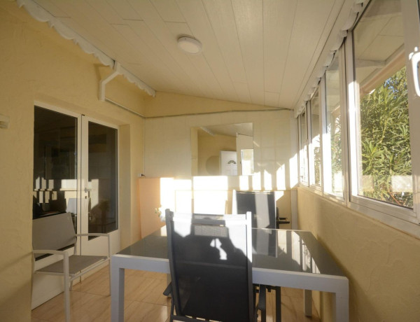 Chalet adosado en venta en calle el Limonar, 35