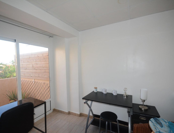 Chalet adosado en venta en calle el Limonar, 35