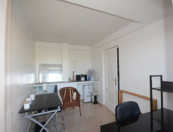 Chalet adosado en venta en calle el Limonar, 35